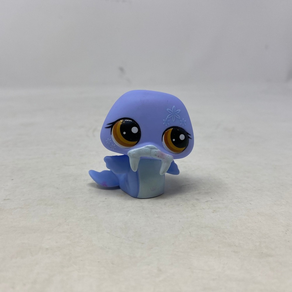 Hasbro Littlest Pet Shop Purple Walrus Snowflake 2008 LPS Figure Sea‎ Creature